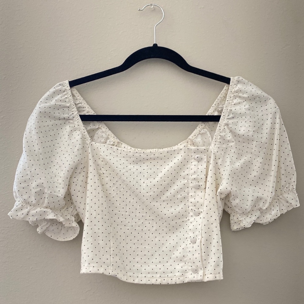 Puffy Sleeve polka dot cropped top